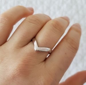 Mejuri Sterling Silver Chevron Ring